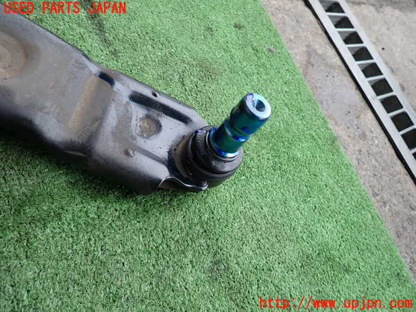 2UPJ-9234065176]BMW 218d グランツアラー(2E20)(F46)右フロントロアアーム1 中古_2