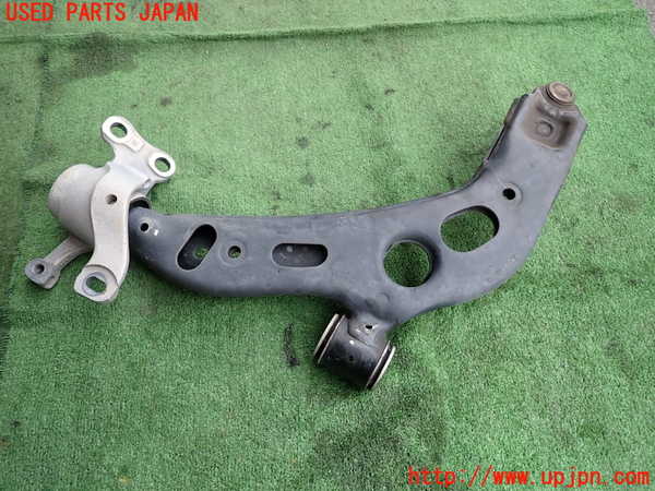 2UPJ-9234065176]BMW 218d グランツアラー(2E20)(F46)右フロントロアアーム1 中古_3