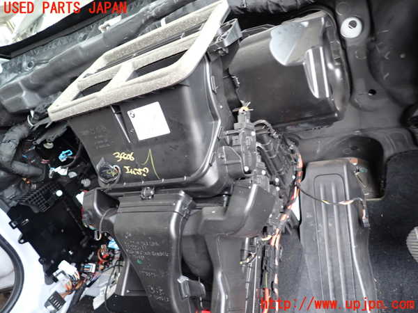 2UPJ-9234066081]BMW 218d グランツアラー(2E20)(F46)エバポレーター1 中古_2
