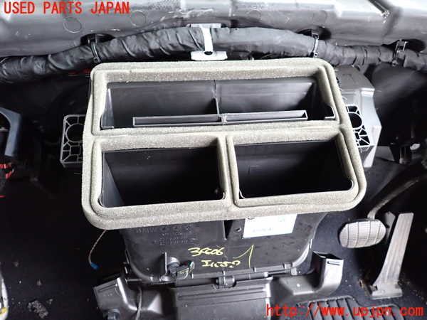 2UPJ-9234066081]BMW 218d グランツアラー(2E20)(F46)エバポレーター1 中古_4