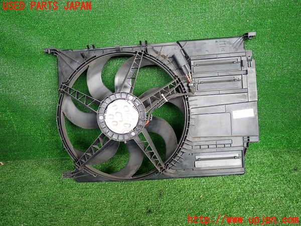 2UPJ-9234066836]BMW 218d グランツアラー(2E20)(F46)電動ファン1 中古_2