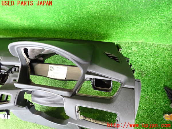 2UPJ-9234067505]BMW 218d グランツアラー(2E20)(F46)ダッシュボード 中古_2