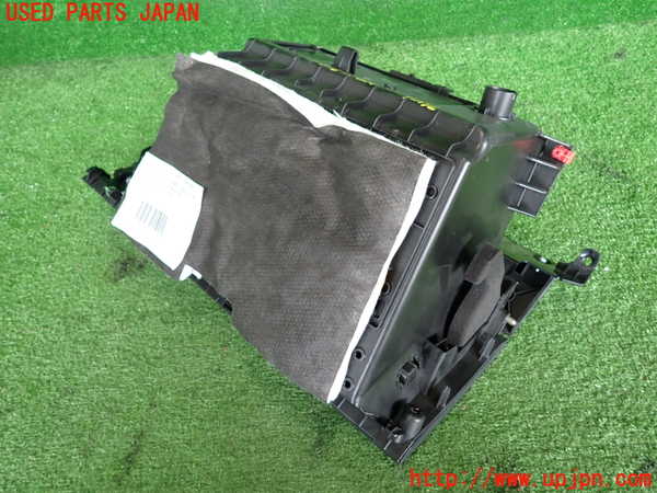 2UPJ-9234067516]BMW 218d グランツアラー(2E20)(F46)グローブボックス1 中古_3