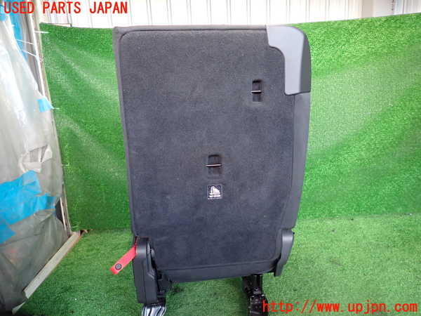 2UPJ-9234067145]BMW 218d グランツアラー(2E20)(F46)右2列目シート 中古_4