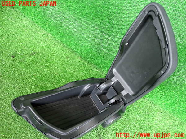 2UPJ-9234067549]BMW 218d グランツアラー(2E20)(F46)コンソール 中古_5