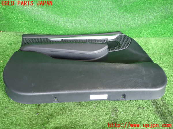 2UPJ-9234061264]BMW 218d グランツアラー(2E20)(F46)左前ドア内張り 中古_5