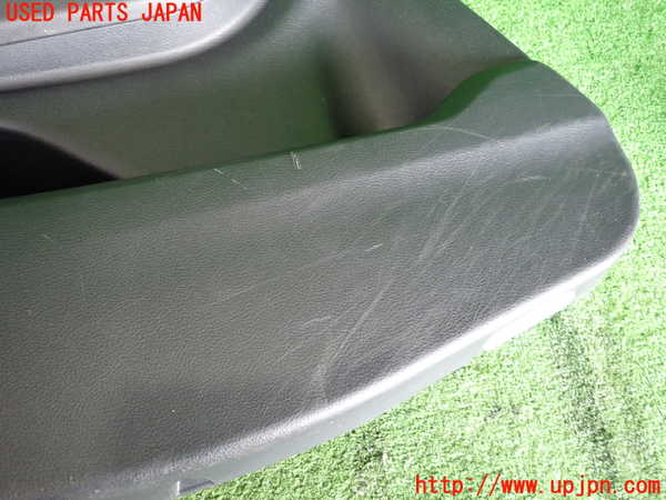 2UPJ-9234061324]BMW 218d グランツアラー(2E20)(F46)左後ドア内張り 中古_5