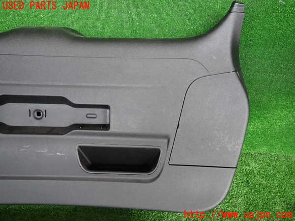 2UPJ-9234061578]BMW 218d グランツアラー(2E20)(F46)バックドア内張り 中古_2