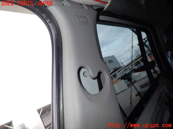 2UPJ-9234067665]BMW 218d グランツアラー(2E20)(F46)右センターピラートリム 中古_2