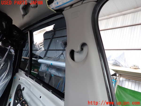 2UPJ-9234067670]BMW 218d グランツアラー(2E20)(F46)左センターピラートリム 中古_2