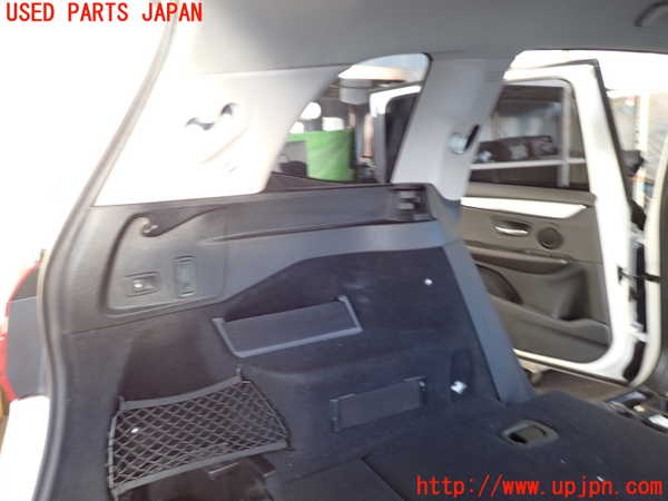 2UPJ-9234067680]BMW 218d グランツアラー(2E20)(F46)左リアピラートリム 中古_2