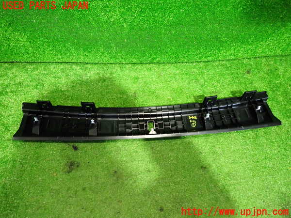 2UPJ-9234067691]BMW 218d グランツアラー(2E20)(F46)内装トリム類1 中古_4