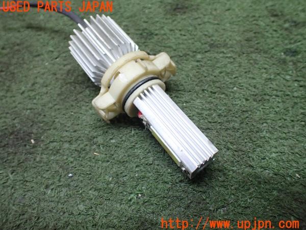 3UPJ=9234070505]スバル XV ハイブリッド(GPE D型)社外 LEDバルブ フォグランプ 片側のみ 中古_2