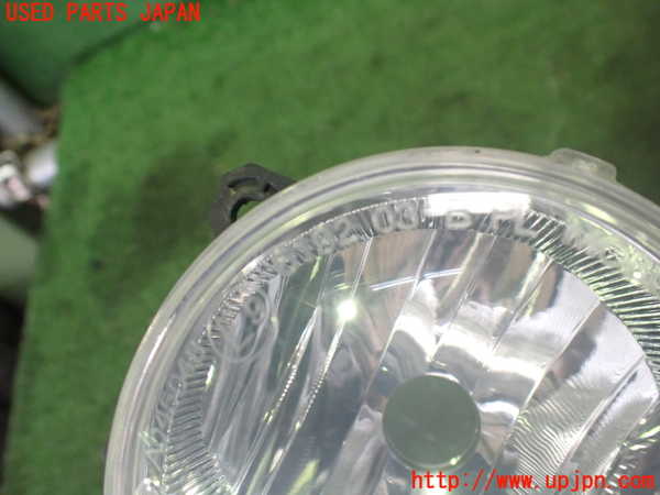 2UPJ-9234071180]スバル・XV HYBRID(GPE)右フォグ 中古_2