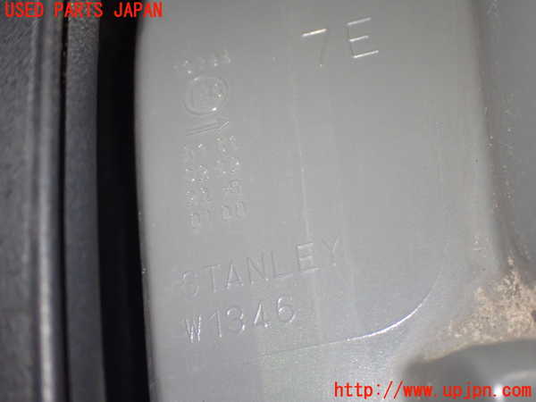 2UPJ-9234071530]スバル・XV HYBRID(GPE)右テールランプ 中古_3