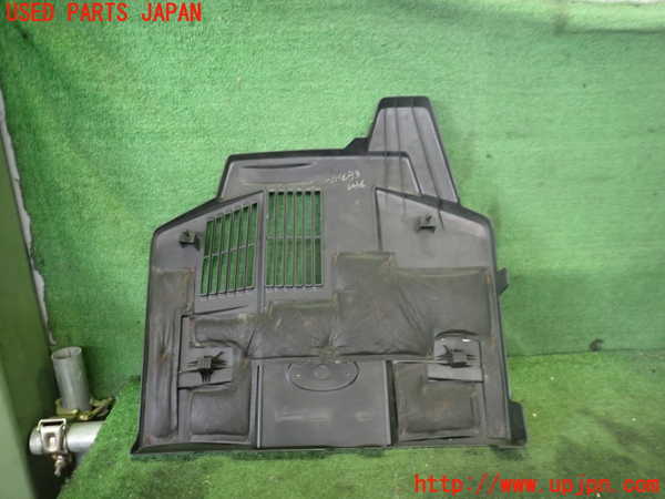 2UPJ-9234072160]スバル・XV HYBRID(GPE)エンジンアッパーカバー 中古_2