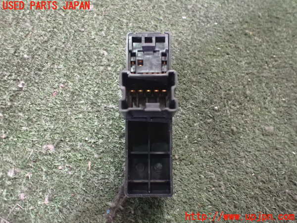 2UPJ-9234076245]スバル・XV HYBRID(GPE)左前パワーウィンドウスイッチ 中古_2
