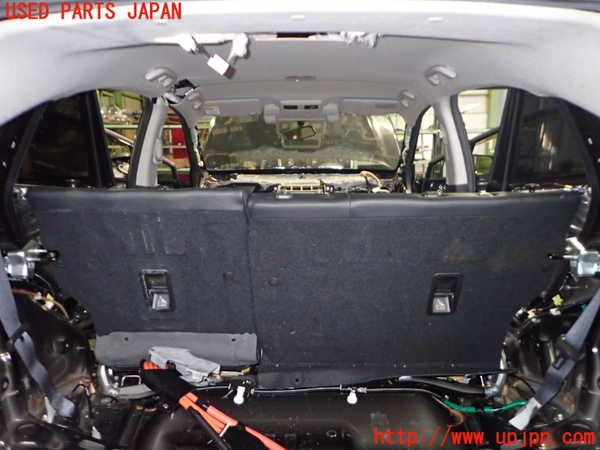 2UPJ-9234077385]スバル・XV HYBRID(GPE)リアシート 中古_4