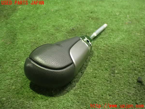 2UPJ-9234077570]スバル・XV HYBRID(GPE)シフトノブ 中古_2