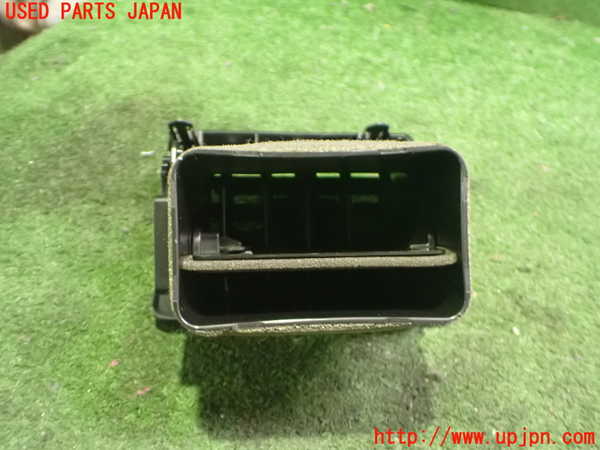 2UPJ-9234077527]スバル・XV HYBRID(GPE)エアコン吹き出し口2 (右) 中古_2