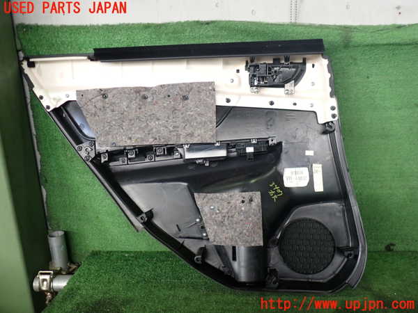 2UPJ-9234071294]スバル・XV HYBRID(GPE)右後ドア内張り 中古_3