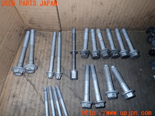 3UPJ=9234080720]BMW 320d(8C20 F30)ネジ・ナット・ステー類 セット ジャンク_2