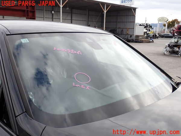 2UPJ-9234081195]BMW 320d(8C20)(F30)フロントガラス 中古(43R-001586 M1244)_2