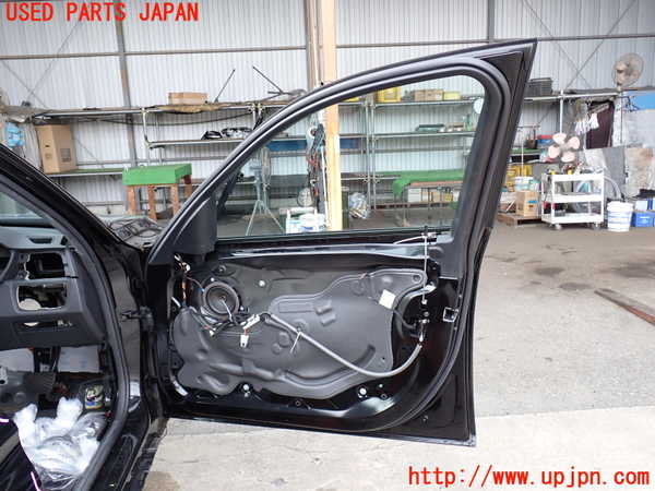 2UPJ-9234081230]BMW 320d(8C20)(F30)右前ドア 中古(43R-001735 M540)_5