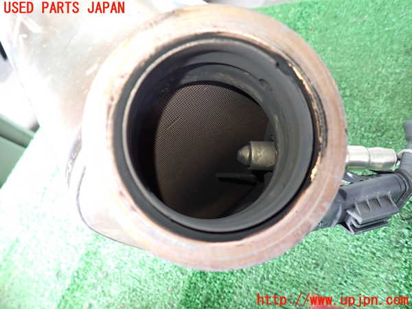 2UPJ-9234082661]BMW 320d(8C20)(F30)触媒1 中古_2