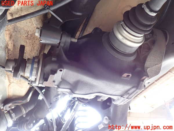 2UPJ-9234084355]BMW 320d(8C20)(F30)リアデフ 中古_3