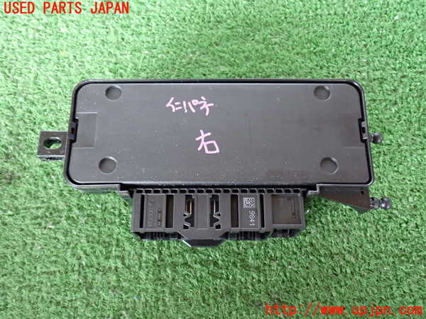 2UPJ-9234086148]BMW 320d(8C20)(F30)コンピューター3 中古_3