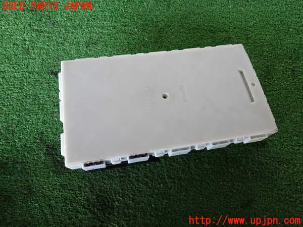 2UPJ-9234086741]BMW 320d(8C20)(F30)ヒューズボックス1 中古_2