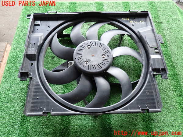 2UPJ-9234086836]BMW 320d(8C20)(F30)電動ファン1 中古_4