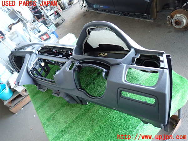 2UPJ-9234087505]BMW 320d(8C20)(F30)ダッシュボード 中古_2