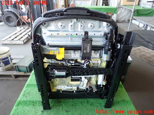 2UPJ-9234087065]BMW 320d(8C20)(F30)助手席シート (Mスポーツ) 中古_5