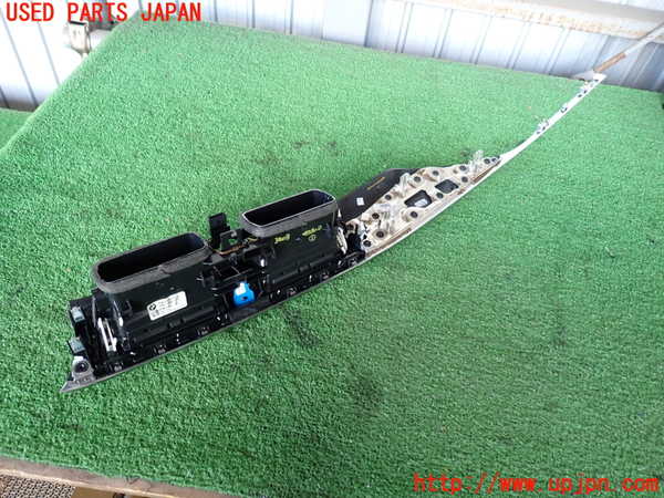2UPJ-9234087526]BMW 320d(8C20)(F30)エアコン吹き出し口1 (真中) 中古_3