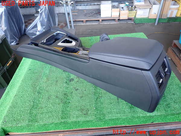 2UPJ-9234087540]BMW 320d(8C20)(F30)センターコンソール 中古_4
