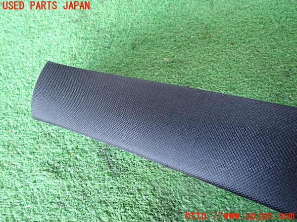 2UPJ-9234087660]BMW 320d(8C20)(F30)左フロントピラートリム 中古_3