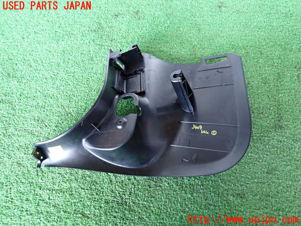 2UPJ-9234087691]BMW 320d(8C20)(F30)内装トリム類1 中古_2