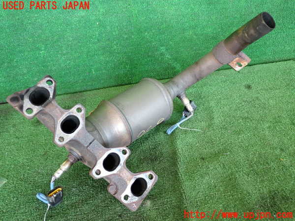 2UPJ-9234092041]フィアット・500(31212)エキマニ1 触媒 マニバーター 中古_2