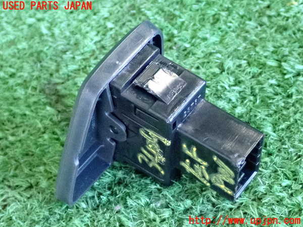 2UPJ-9234096245]フィアット・500(31212)左パワーウィンドウスイッチ 中古_2