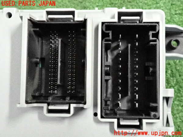 2UPJ-9234096741]フィアット・500(31212)ヒューズボックス1 中古_4