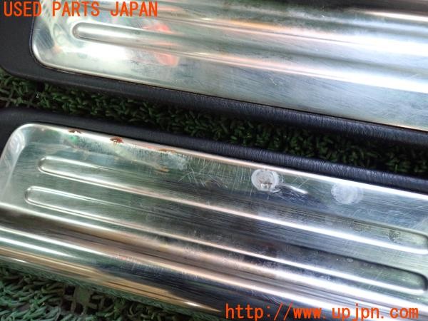 3UPJ=9234100616]ロードスター YSリミテッド(NB6C)後期 純正 NC10 68 710・NC 68 720 スカッフプレート 中古_2