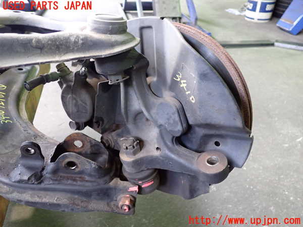 2UPJ-9234104295]ロードスター(NB6C)左フロントナックルハブ 中古_2