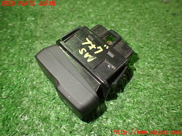 2UPJ-9234106295]ロードスター(NB6C)フォグスイッチ 中古_2