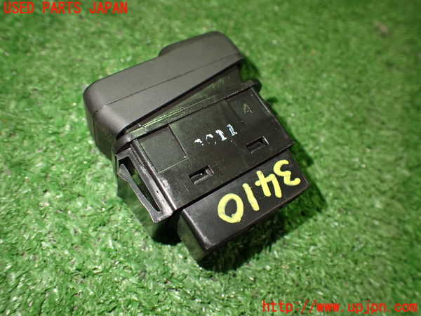 2UPJ-9234106295]ロードスター(NB6C)フォグスイッチ 中古_3