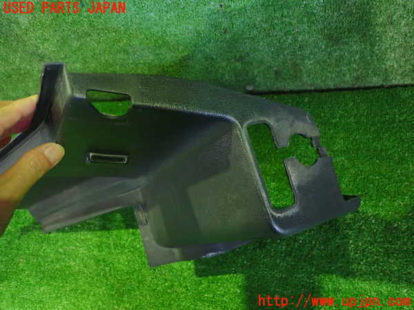 2UPJ-9234107675]ロードスター(NB6C)右リアピラートリム 中古_2