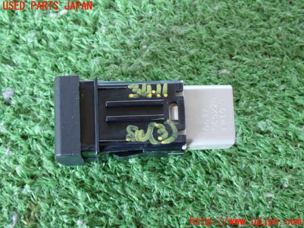 2UPJ-9234116308]カローラ クロス ハイブリッド(ZVG16)スイッチ3(AC100V) 中古_2