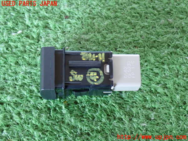 2UPJ-9234116309]カローラ クロス ハイブリッド(ZVG16)スイッチ4(オートハイビーム) 中古_2
