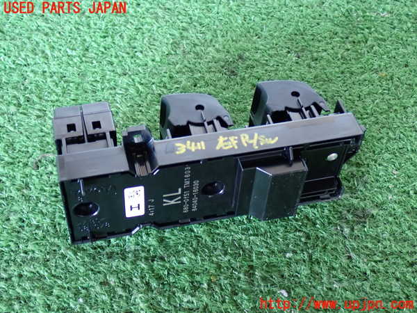 2UPJ-9234116240]カローラ クロス ハイブリッド(ZVG16)右前パワーウィンドウスイッチ 中古_2